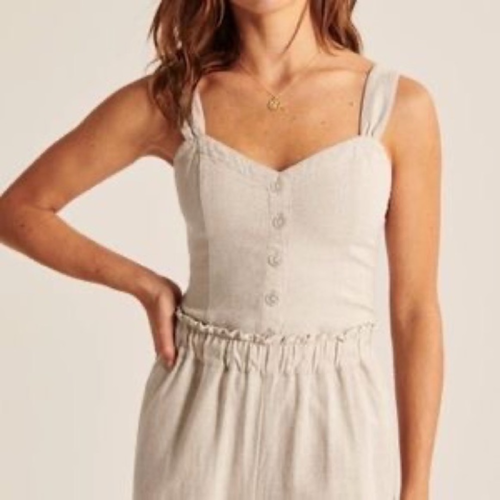 Abercrombie crop vest